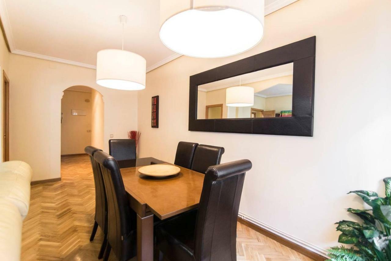 Home & Private Terrace Wifi + Aircon มาดริด ภายนอก รูปภาพ