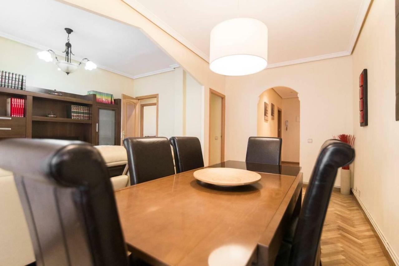 Home & Private Terrace Wifi + Aircon มาดริด ภายนอก รูปภาพ